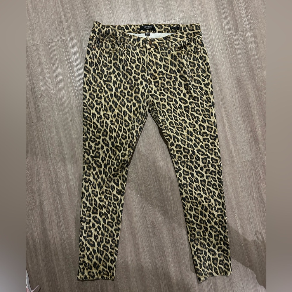 Judy Blue Skinny Fit Leopard Print Jeans Size 15/32